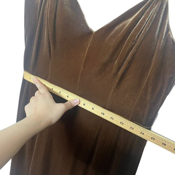 SOLD: Amsale Nouvelle Sana Bronze Velvet Bridesmaid Dress Long Gown Size 8 - Picture 10 of 14